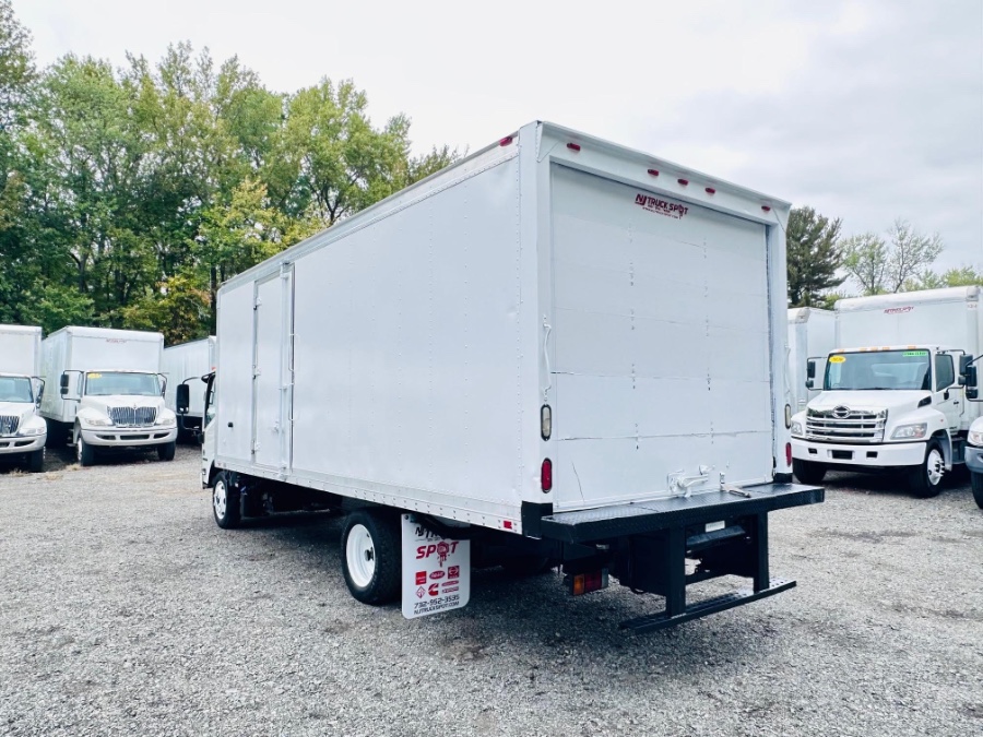2019 Isuzu NRR - Photo 7