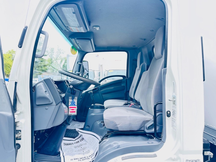 2019 Isuzu NRR - Photo 25