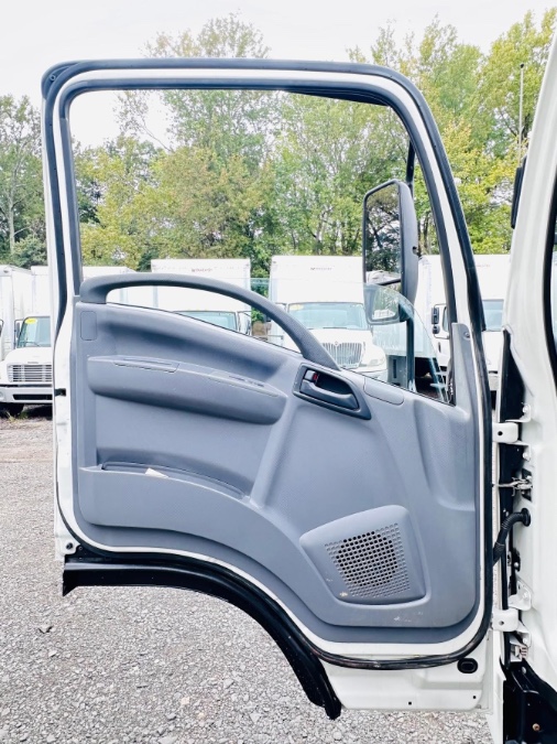 2019 Isuzu NRR - Photo 22