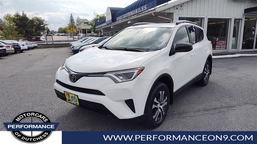 2018 Toyota RAV4 LE - Photo 6