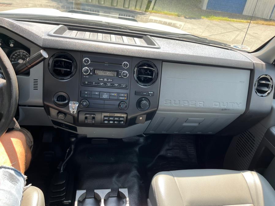 2012 Ford F-450 Super Duty Chassis Cab XL - Photo 18