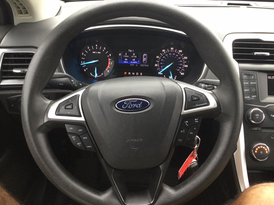 2014 Ford Fusion SE - Photo 21