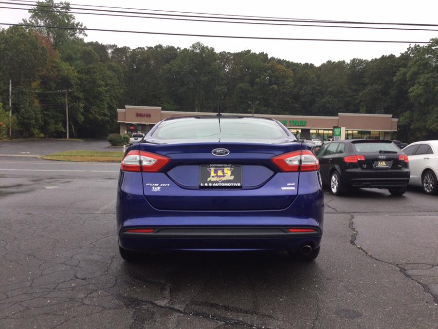 2014 Ford Fusion SE - Photo 12