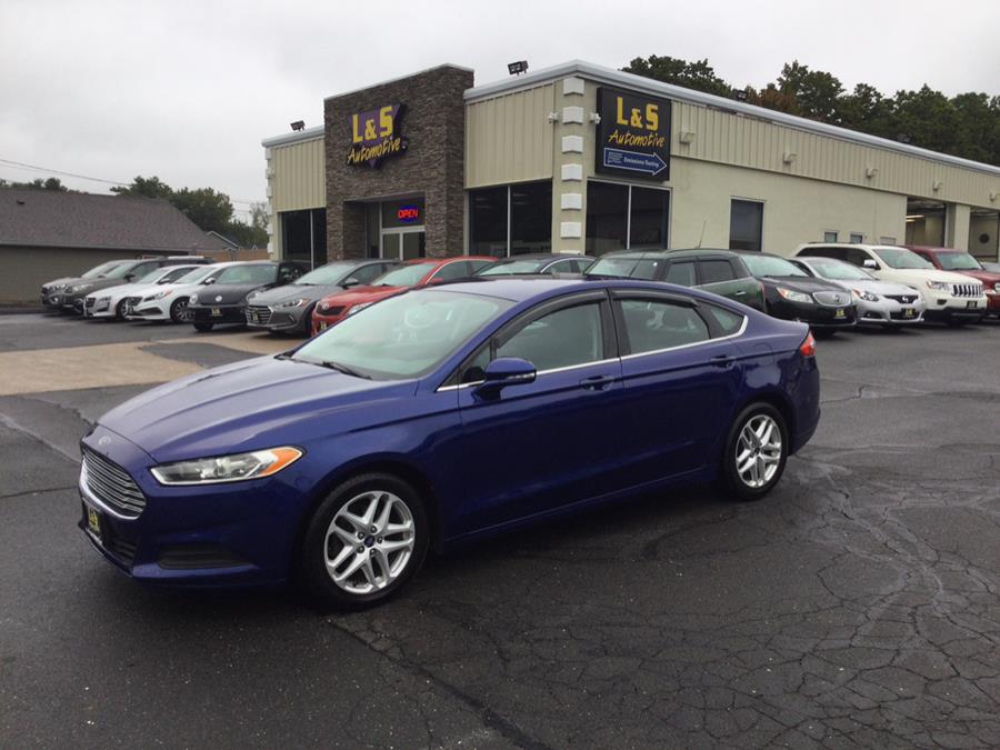 2014 Ford Fusion SE - Photo 15