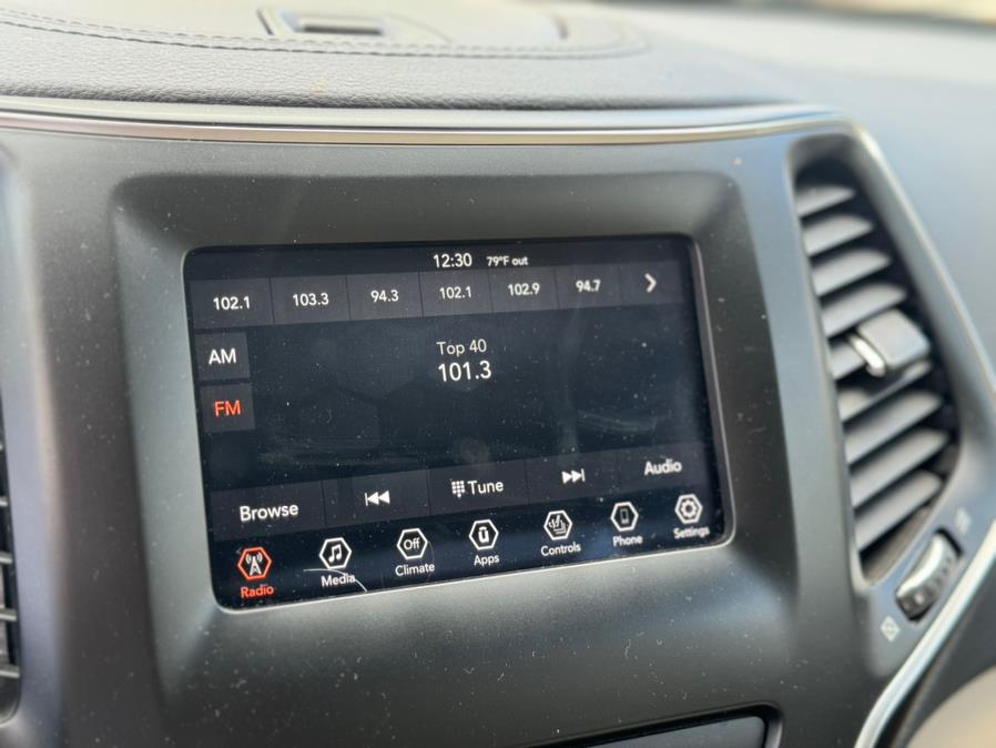 2019 Jeep Cherokee Latitude - Photo 14