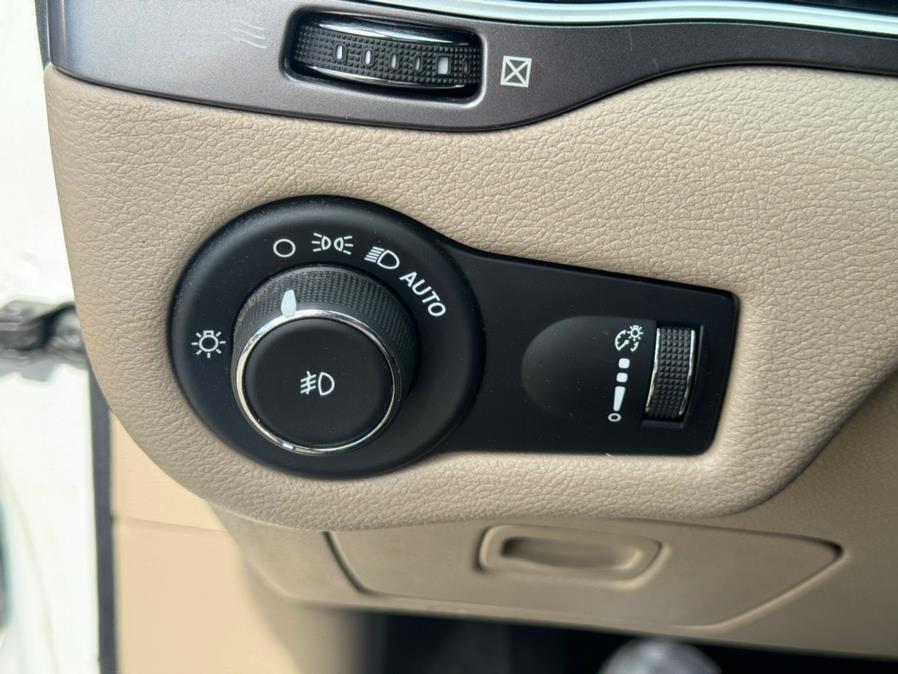 2019 Jeep Cherokee Latitude - Photo 21