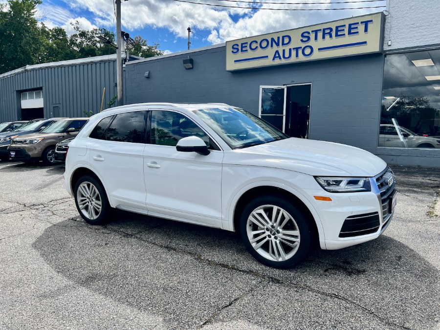 2020 Audi Q5 45 quattro S tronic Premium Plus's photo