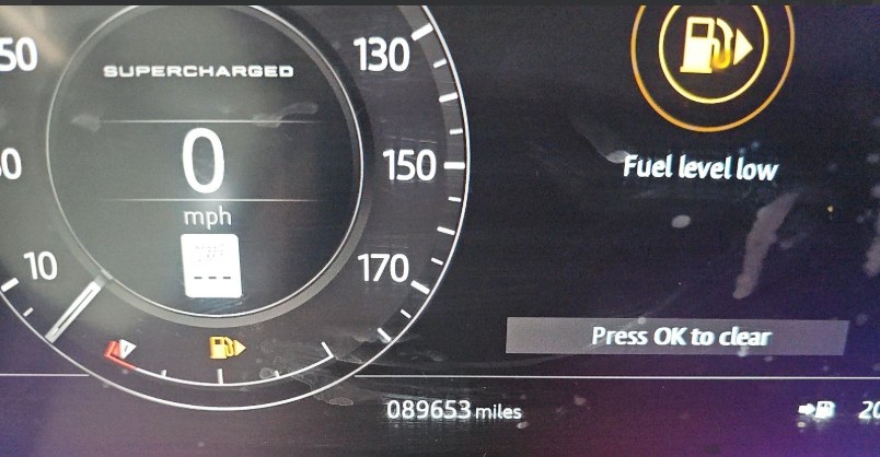 2018 Land Rover Range Rover Supercharged - Photo 17