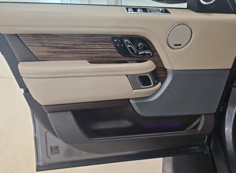 2018 Land Rover Range Rover Supercharged - Photo 13