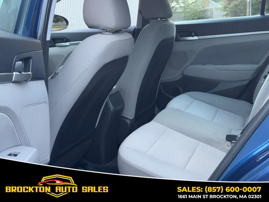 2020 Hyundai Elantra SEL - Photo 11