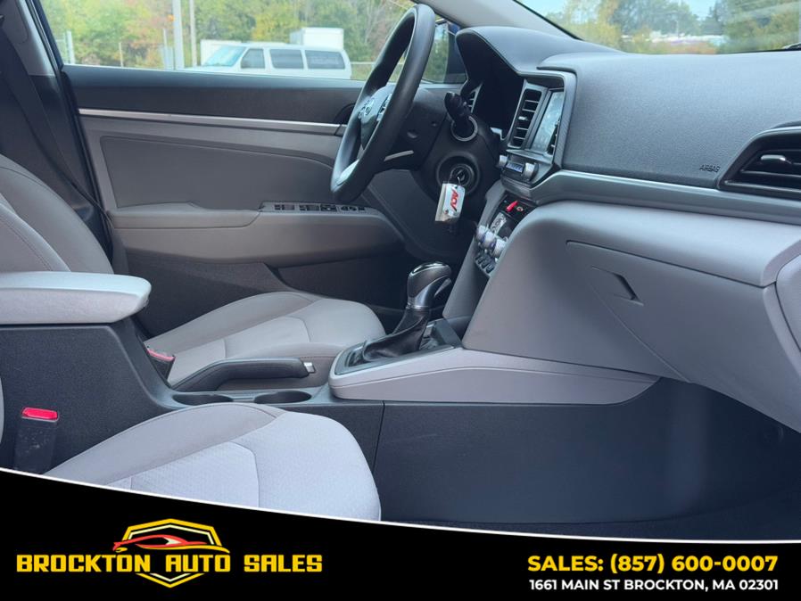 2020 Hyundai Elantra SEL - Photo 9