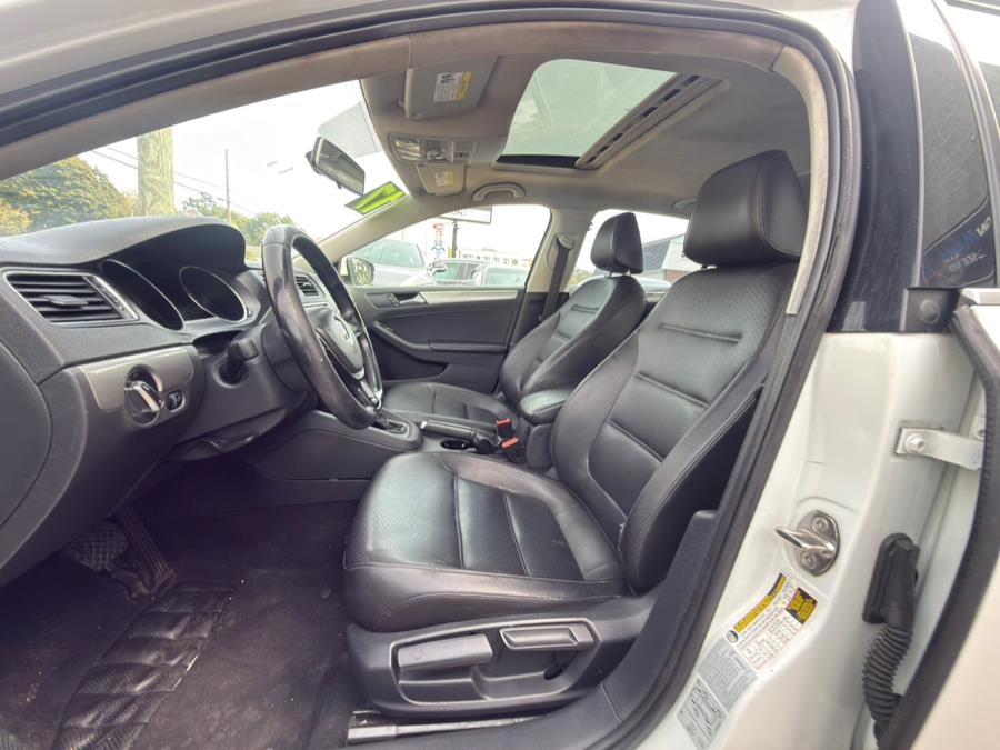 2017 Volkswagen Jetta SE - Photo 8