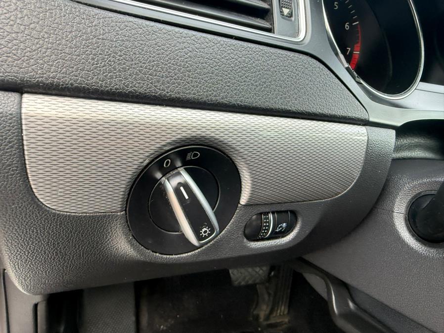 2017 Volkswagen Jetta SE - Photo 11