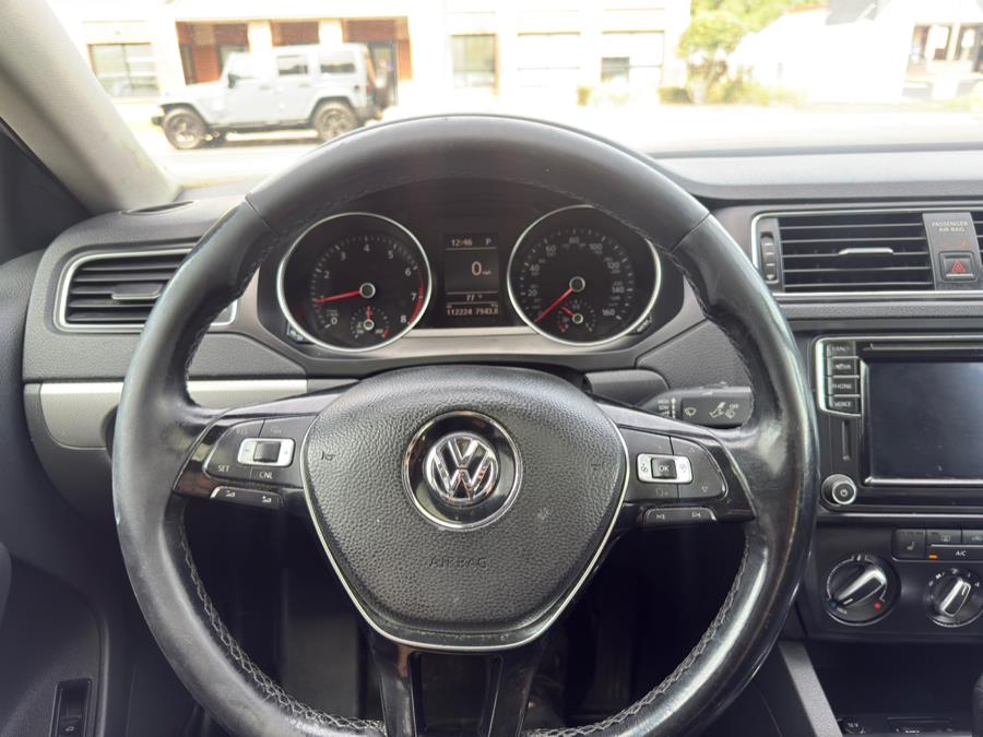 2017 Volkswagen Jetta SE - Photo 12