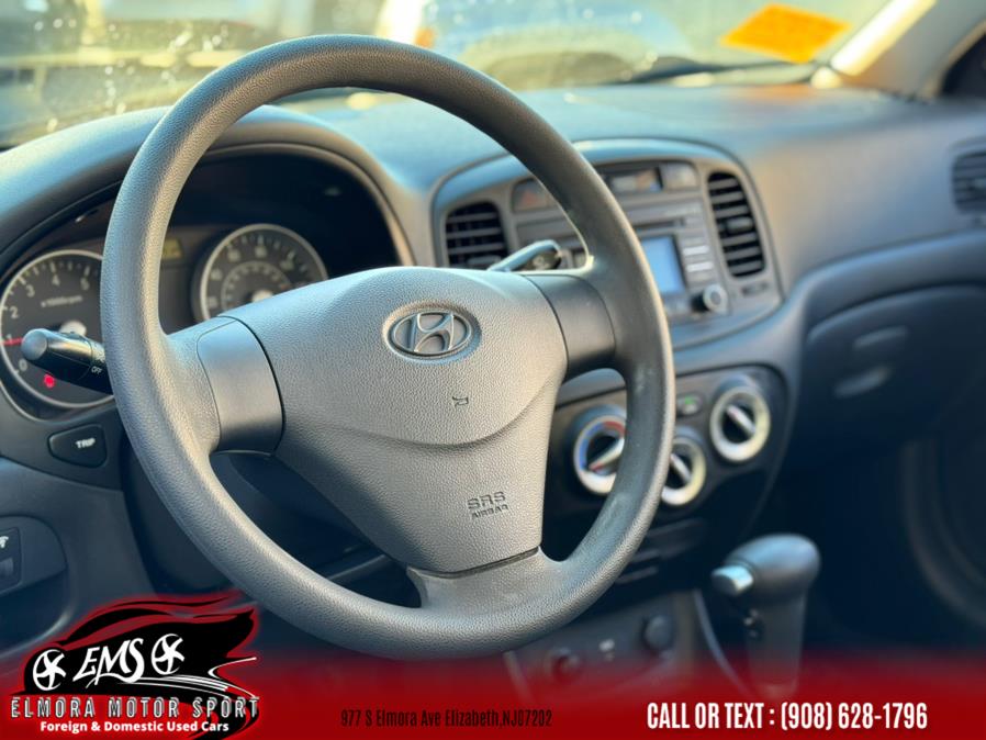 2008 Hyundai Accent GS - Photo 13