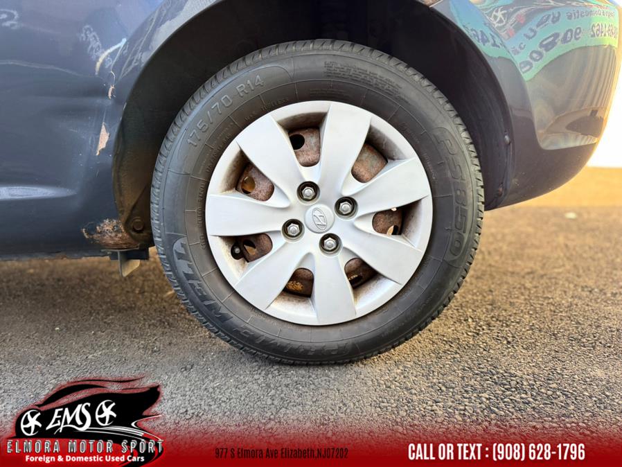 2008 Hyundai Accent GS - Photo 30