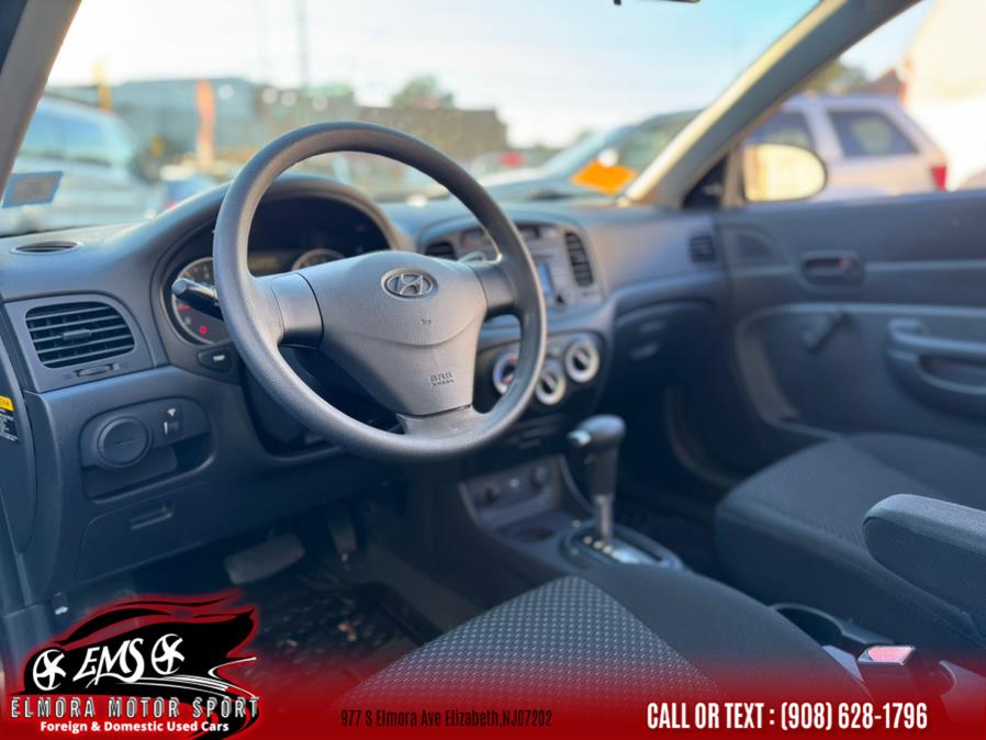 2008 Hyundai Accent GS - Photo 14