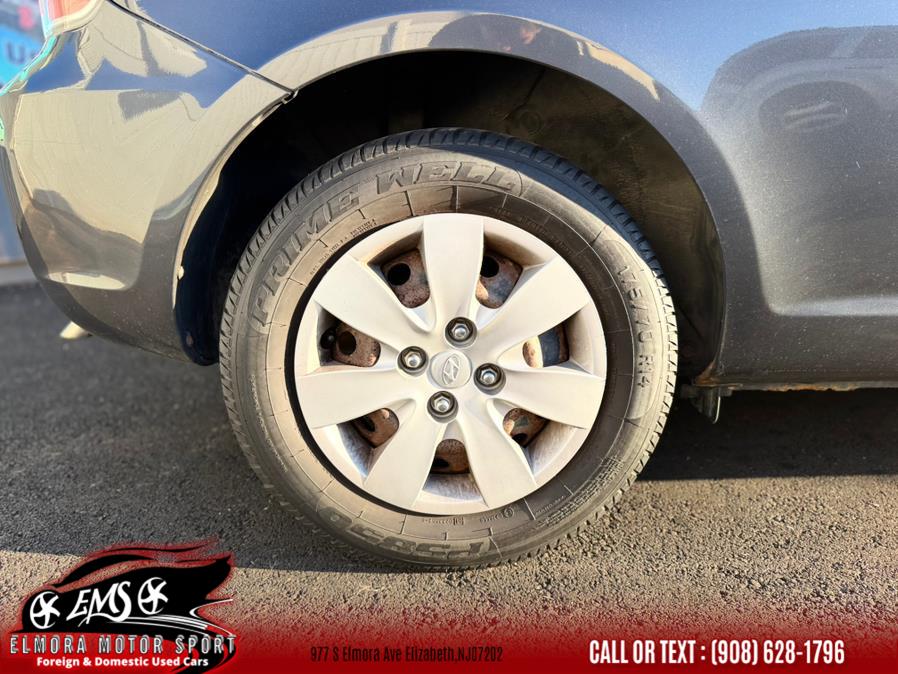 2008 Hyundai Accent GS - Photo 31