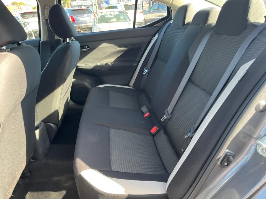 2021 Nissan Versa Sedan SV - Photo 16
