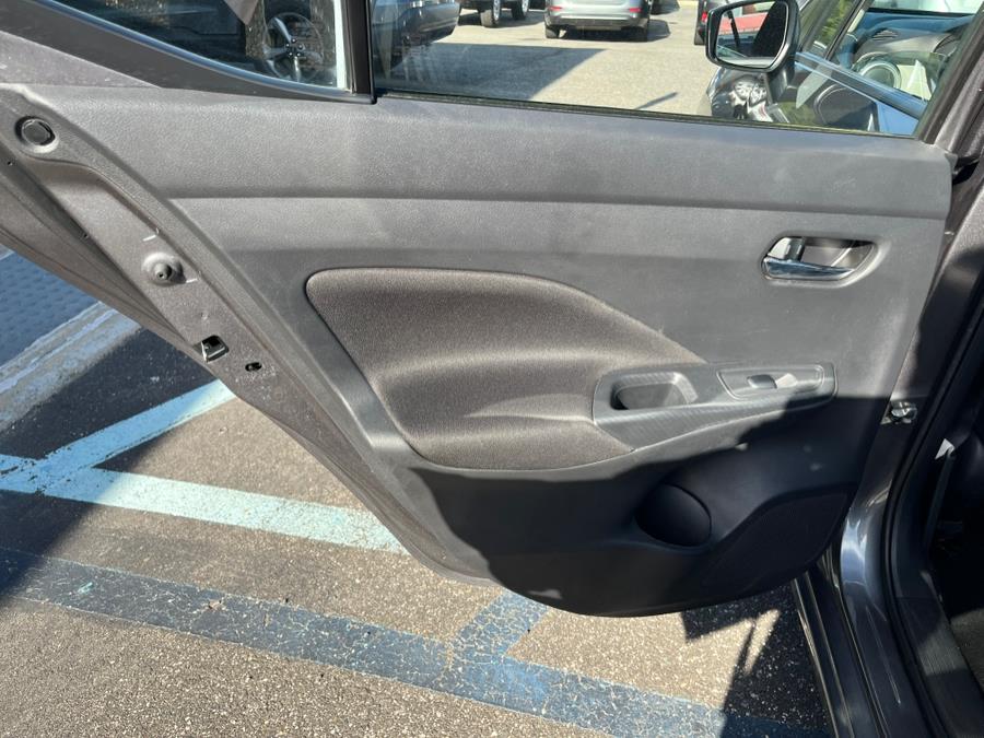 2021 Nissan Versa Sedan SV - Photo 11