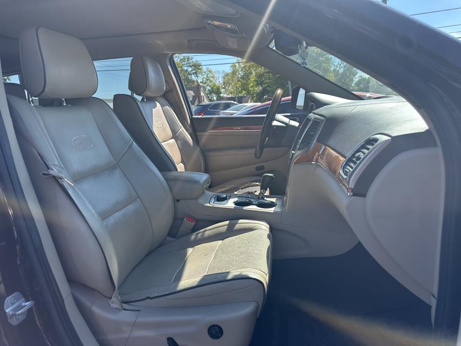 2011 Jeep Grand Cherokee Overland - Photo 12