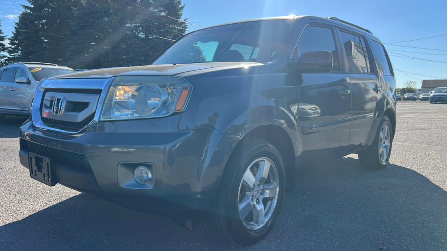 Used 2011 Honda Pilot in East Windsor, Connecticut | A1 Auto Sale LLC. East Windsor, Connecticut
