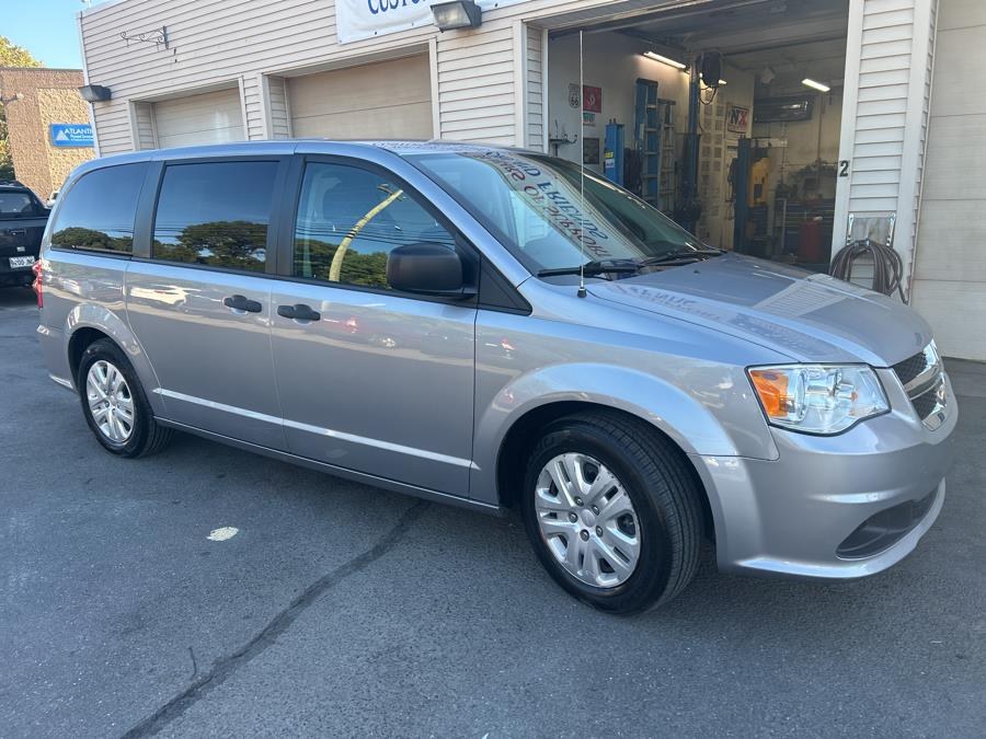 2019 Dodge Grand Caravan SE's photo
