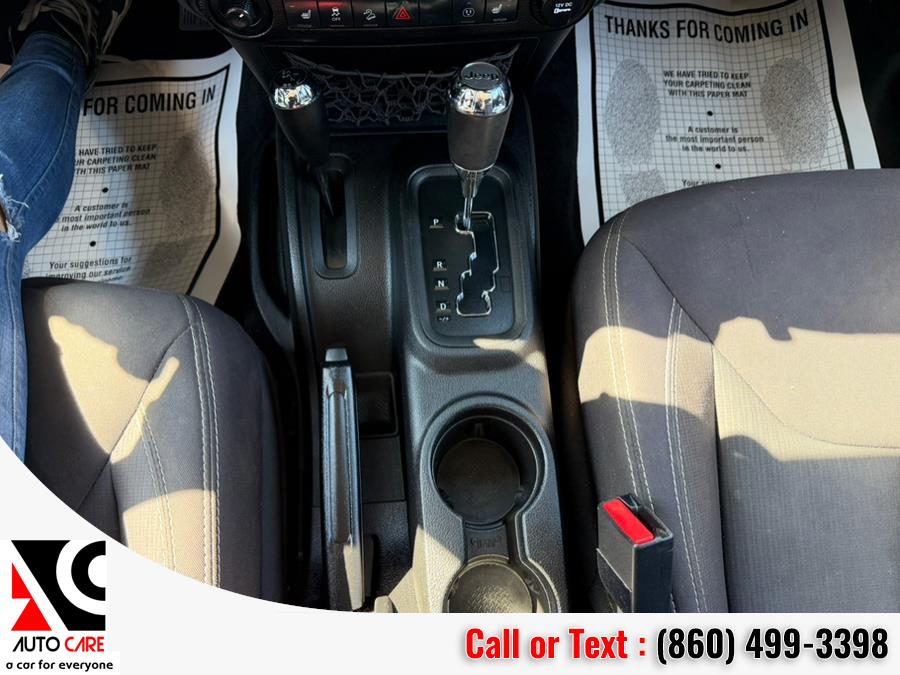 2013 Jeep Wrangler Unlimited Sahara - Photo 23