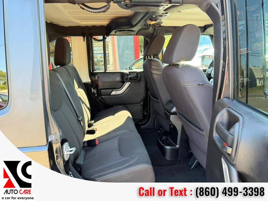2013 Jeep Wrangler Unlimited Sahara - Photo 9