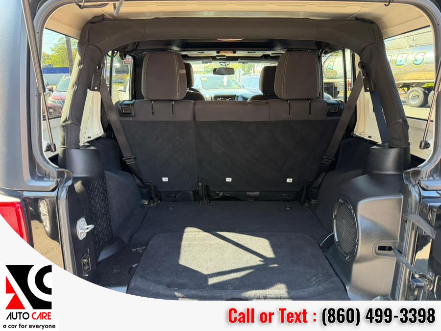 2013 Jeep Wrangler Unlimited Sahara - Photo 13