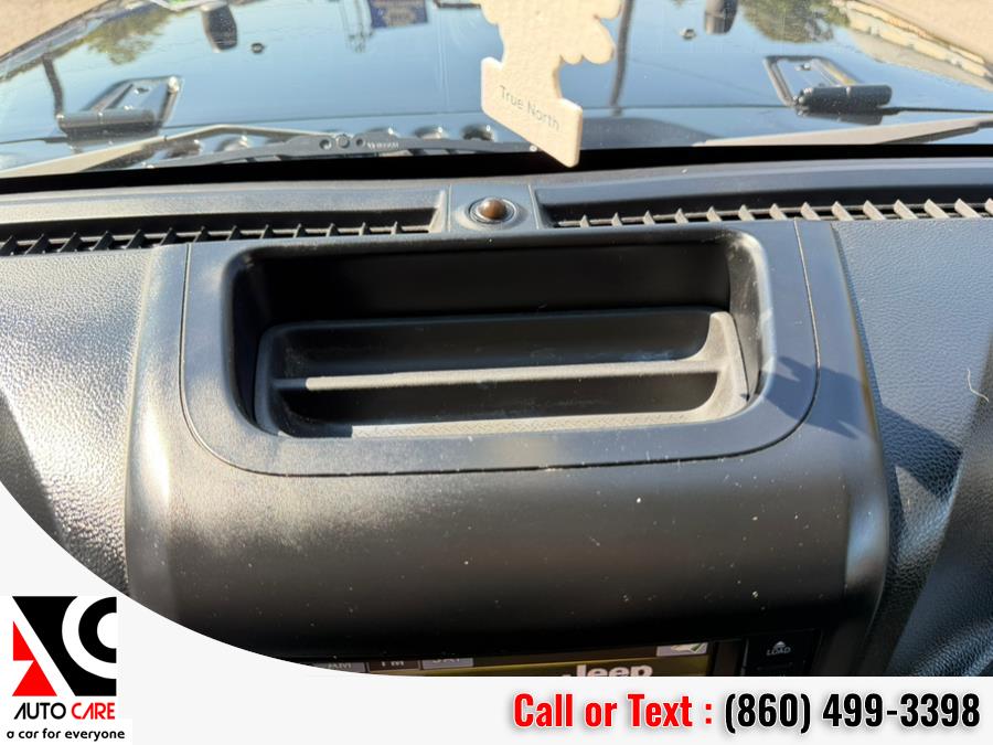 2013 Jeep Wrangler Unlimited Sahara - Photo 20