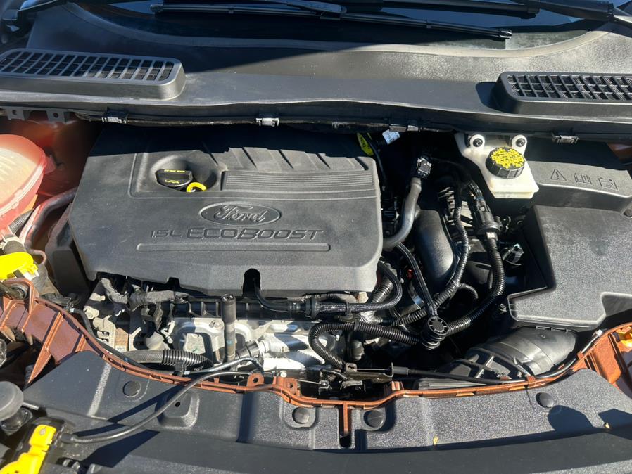 2017 Ford Escape SE - Photo 15