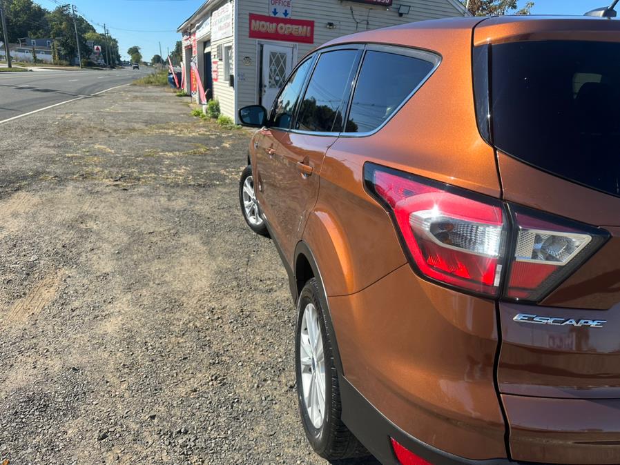 2017 Ford Escape SE - Photo 5