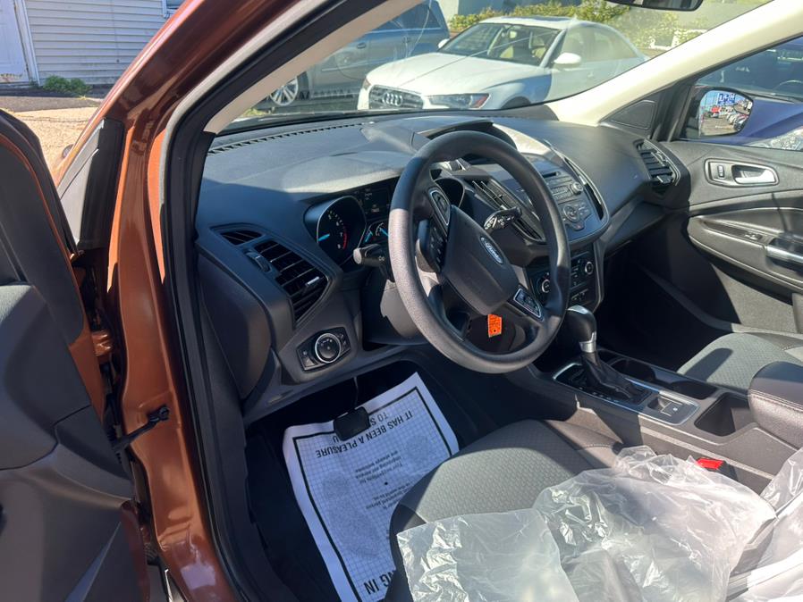 2017 Ford Escape SE - Photo 16