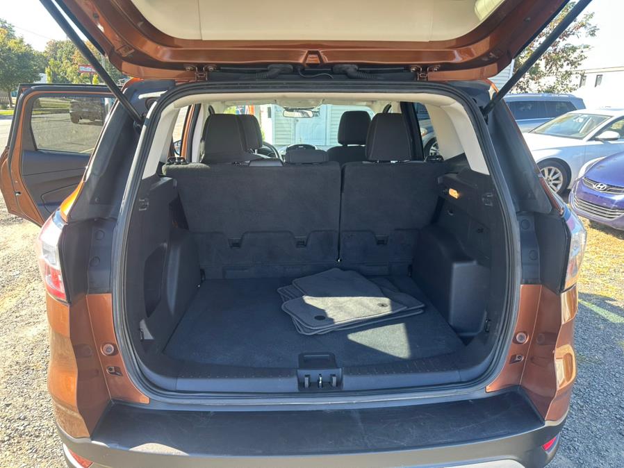 2017 Ford Escape SE - Photo 14