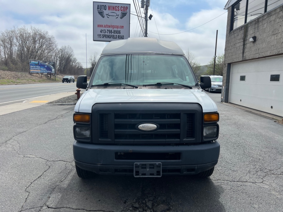 2014 Ford E-Series E-250 Van's photo