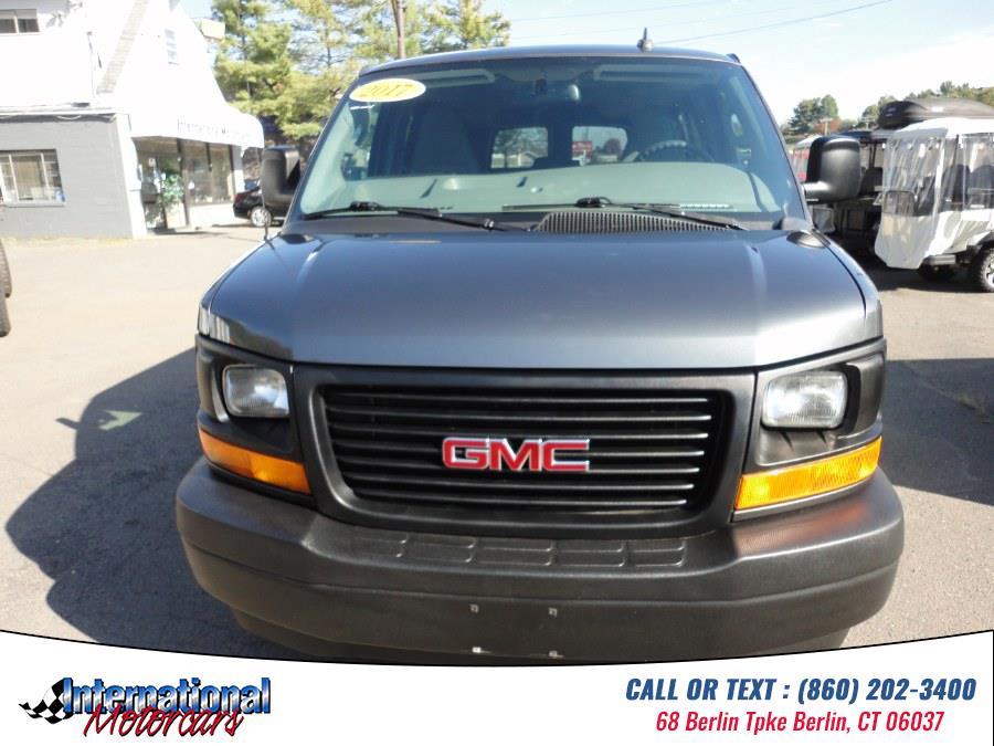 2017 GMC Savana 2500 LS's photo