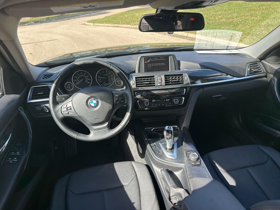 2017 BMW 3 Series 320i - Photo 19