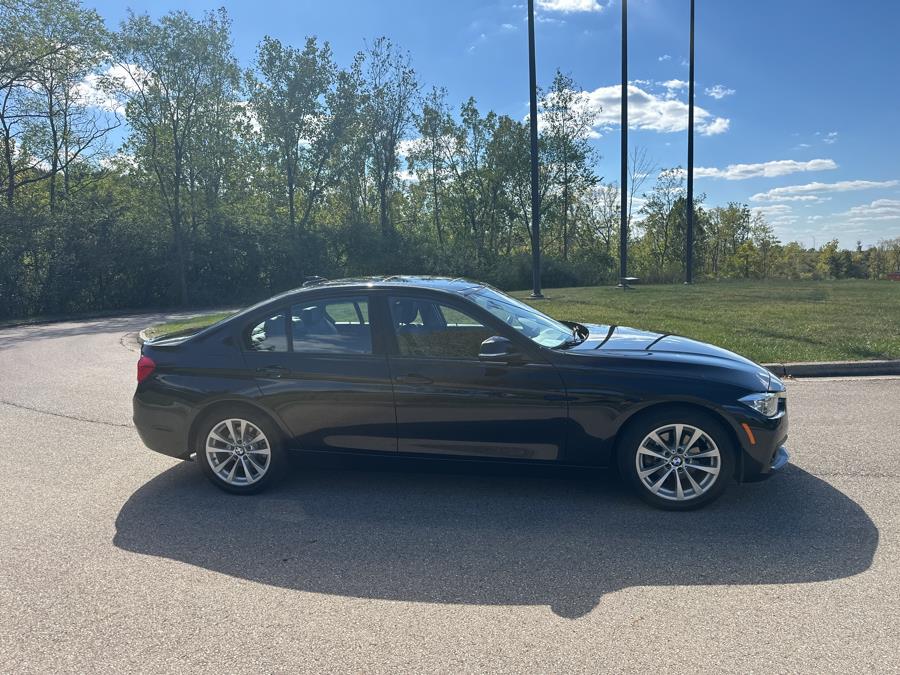 2017 BMW 3 Series 320i - Photo 8
