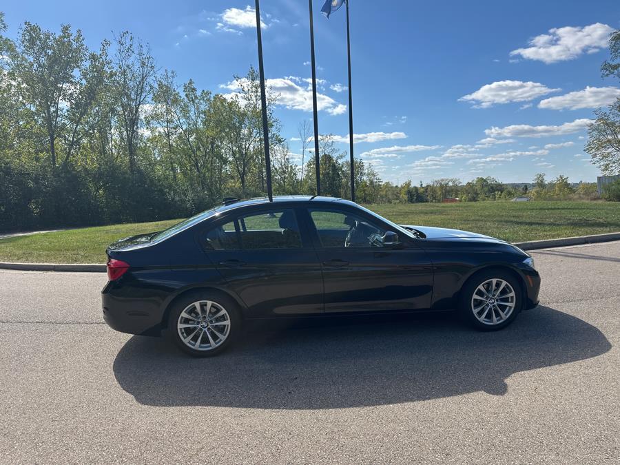2017 BMW 3 Series 320i - Photo 7