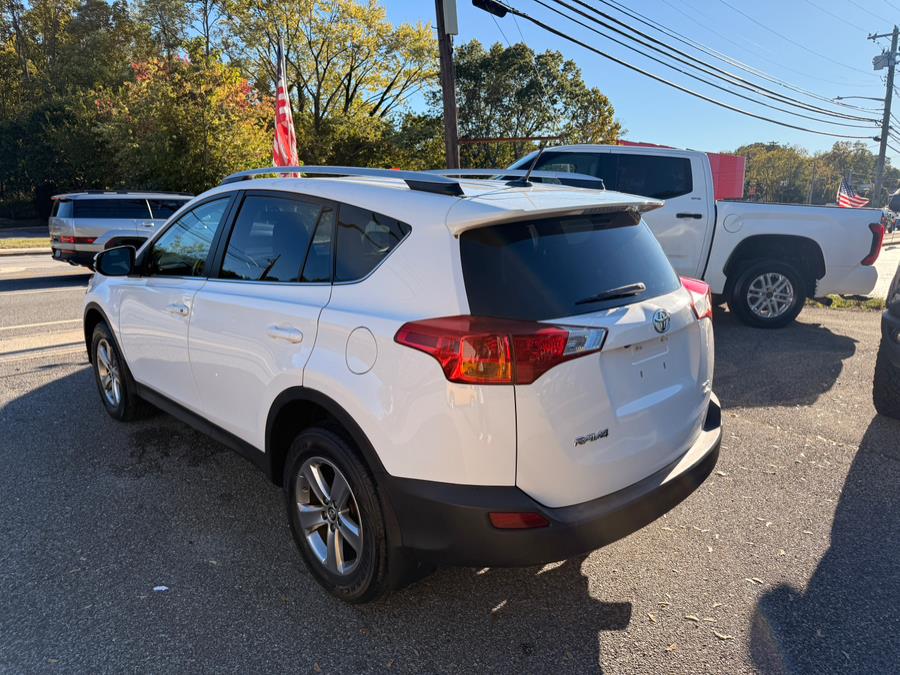 2015 Toyota RAV4 XLE - Photo 6