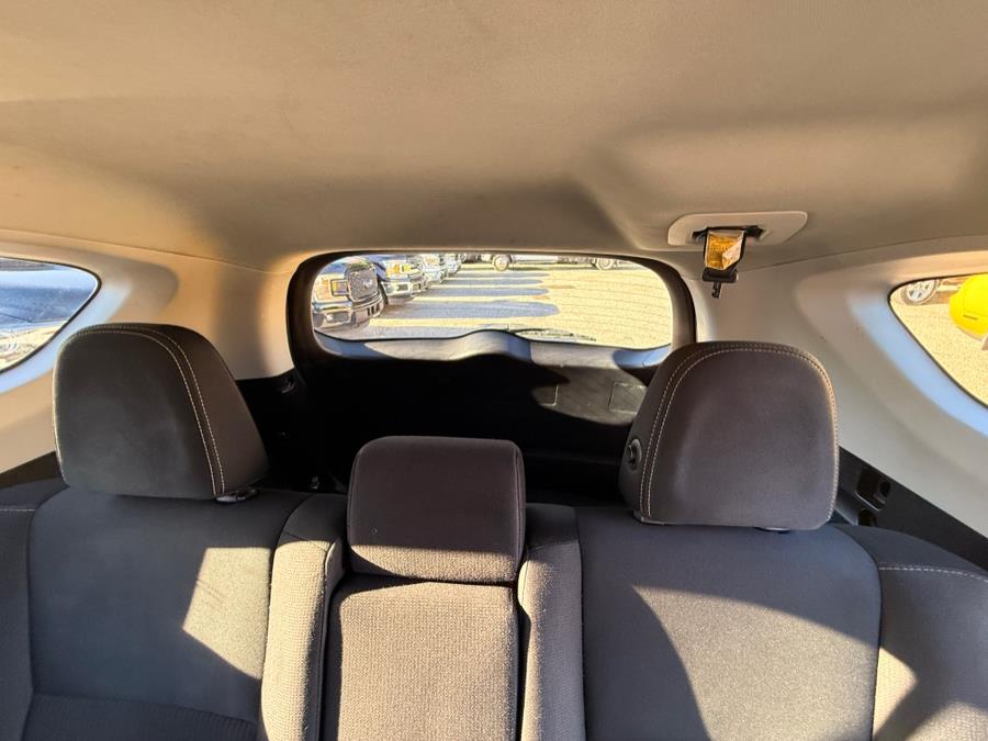 2015 Toyota RAV4 XLE - Photo 24