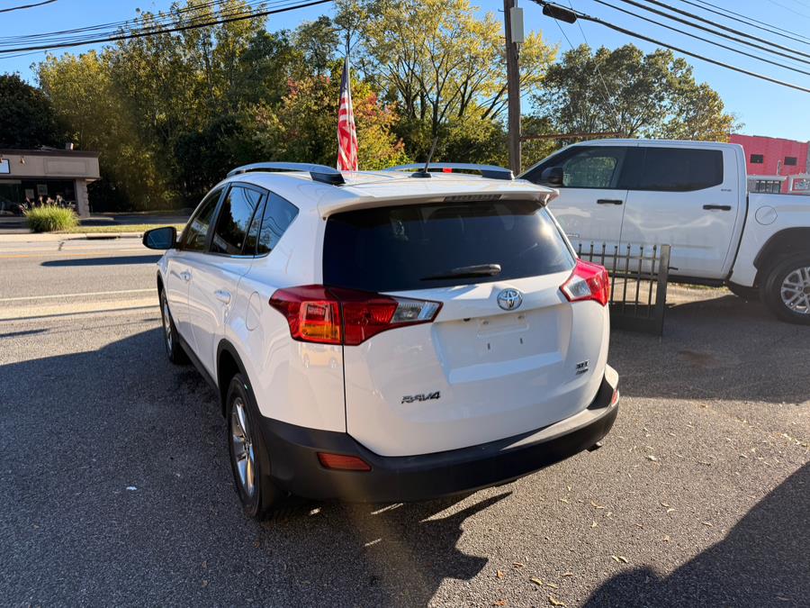 2015 Toyota RAV4 XLE - Photo 7