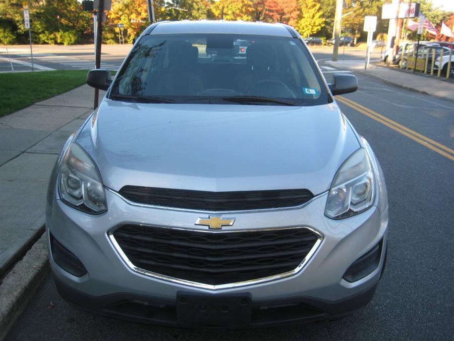 2016 Chevrolet Equinox LS - Photo 2