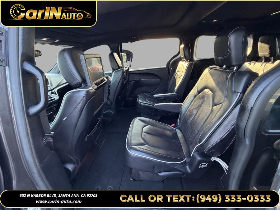 2019 Chrysler Pacifica Limited - Photo 15