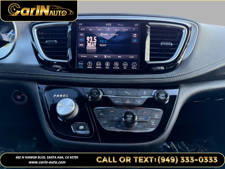 2019 Chrysler Pacifica Limited - Photo 24