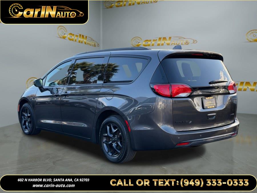 2019 Chrysler Pacifica Limited - Photo 6