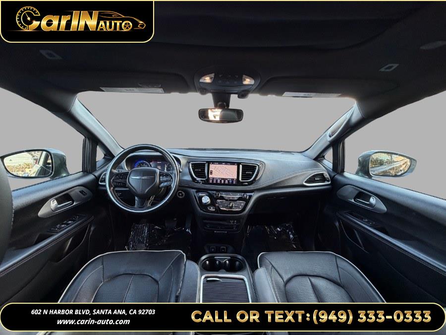 2019 Chrysler Pacifica Limited - Photo 14