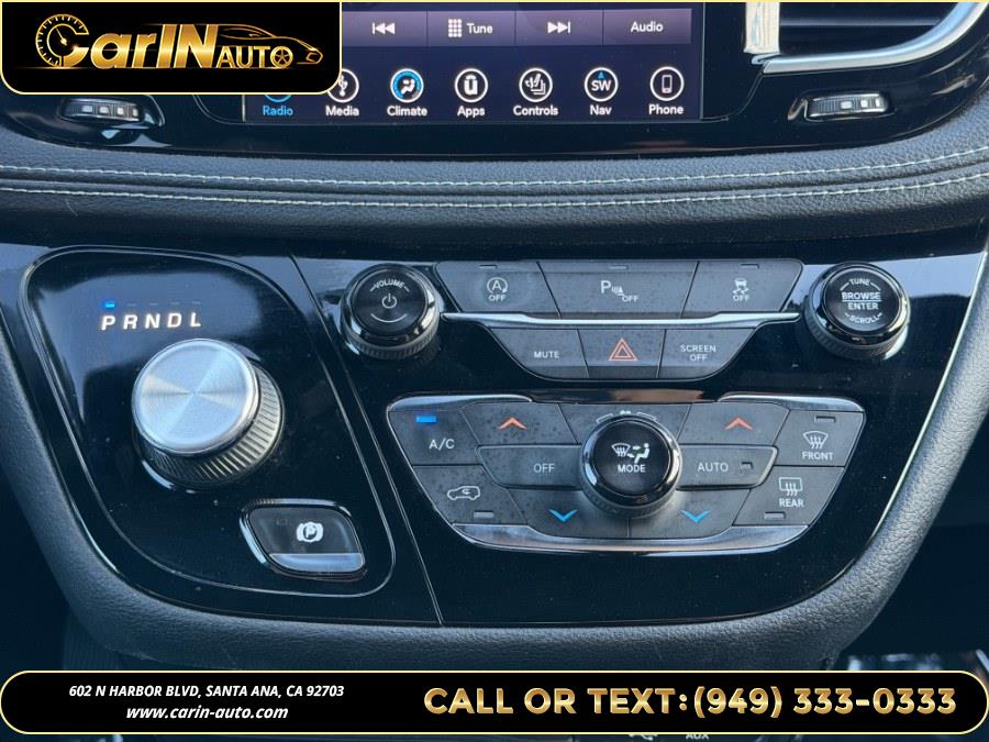 2019 Chrysler Pacifica Limited - Photo 26