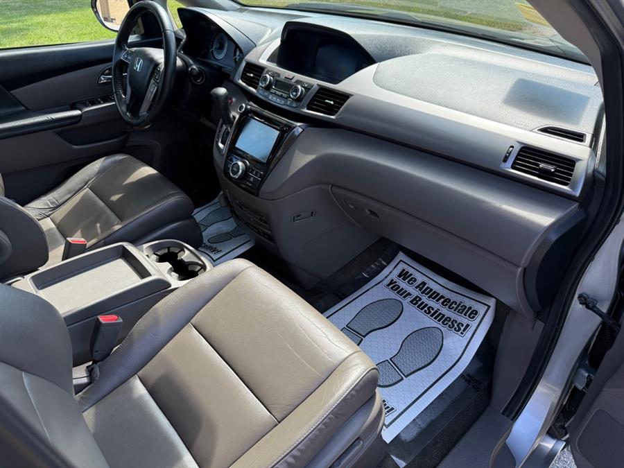 2017 Honda Odyssey Touring - Photo 10